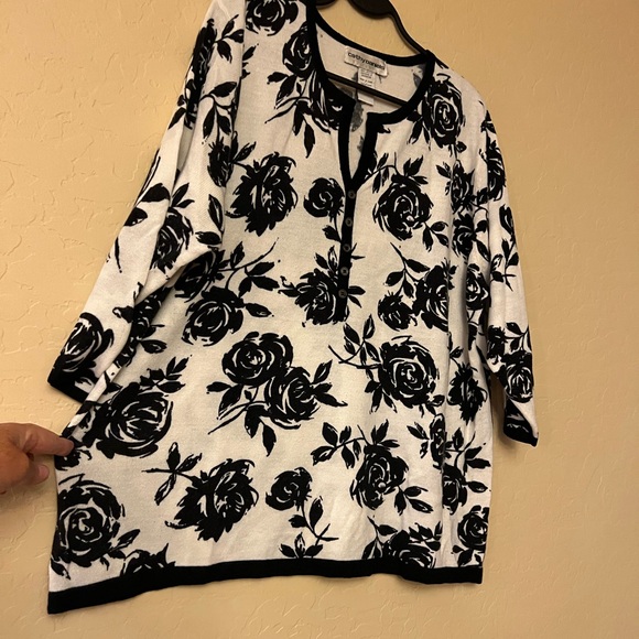 Cathy Daniels Winter White with Black Roses Knit Sweater - Picture 13 of 16